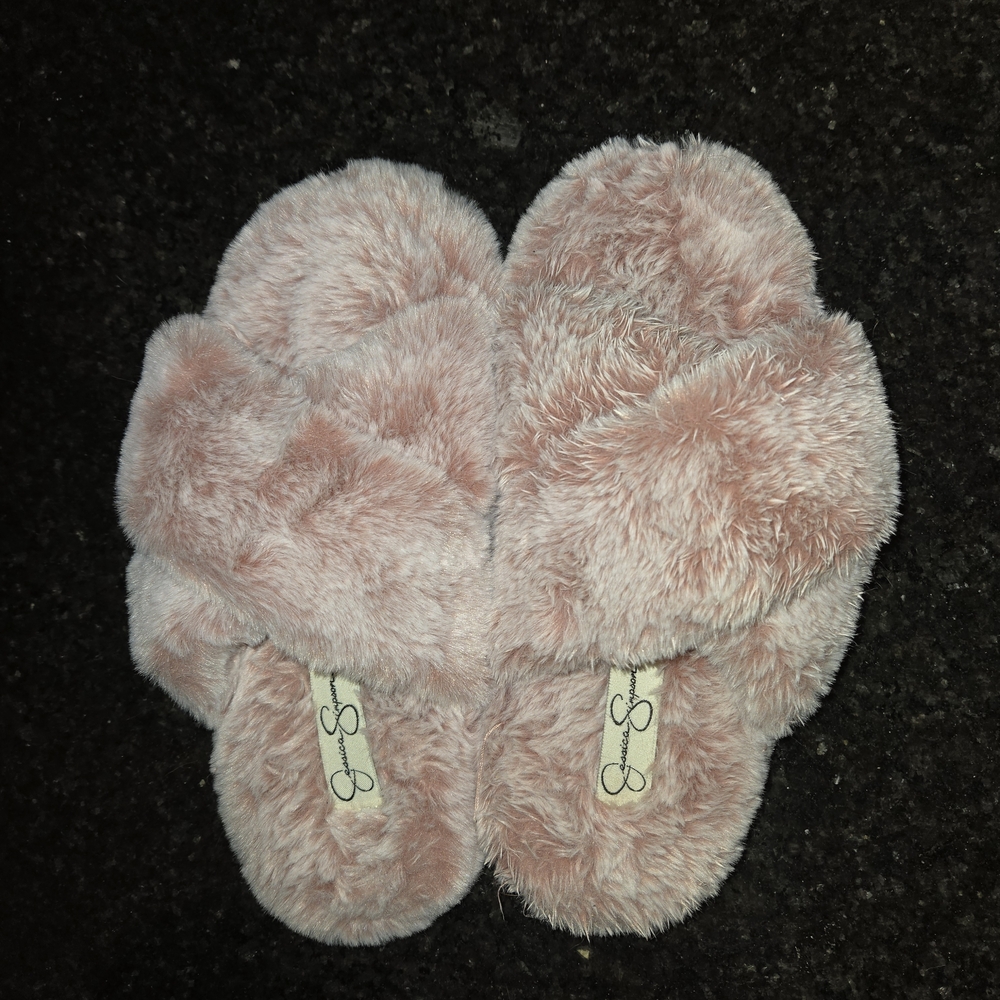 Jessica Simpson Fluffy Pink Slippers